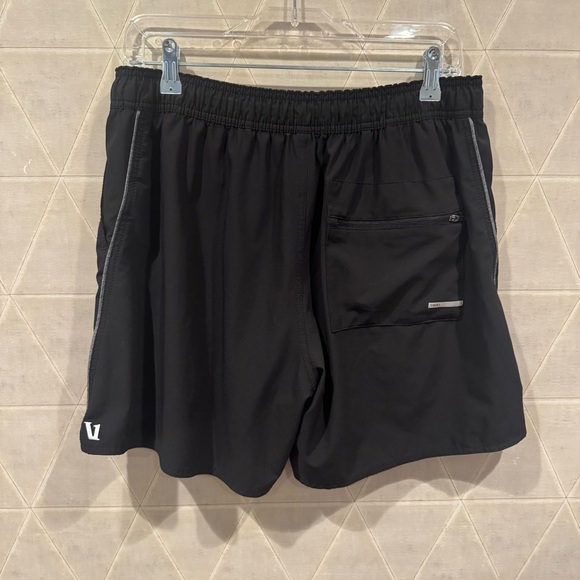 Vuori Trail Runner athletic shorts Black Size Large - Picture 6 of 10